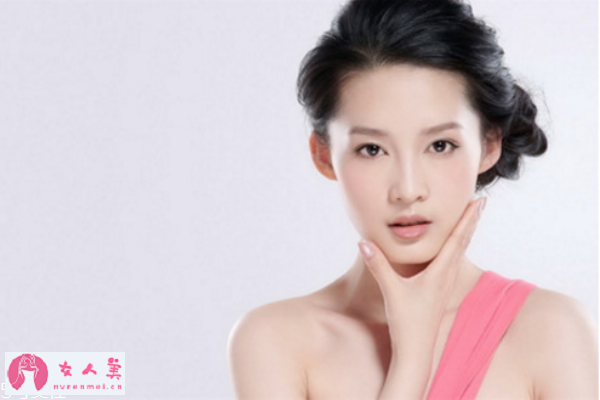 秋冬换季,你要注意的肌肤问题-女人美