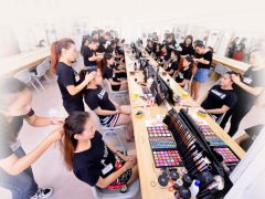 深圳化妆学校：2026年，你的“美丽投资”会打水漂吗？-女人美