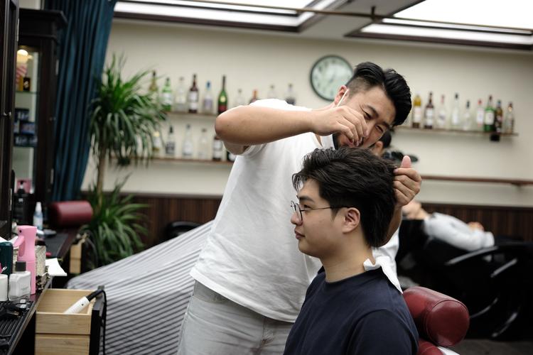 哪个美发学校好？2026 年最新择校指南，避开 90% 的坑-女人美